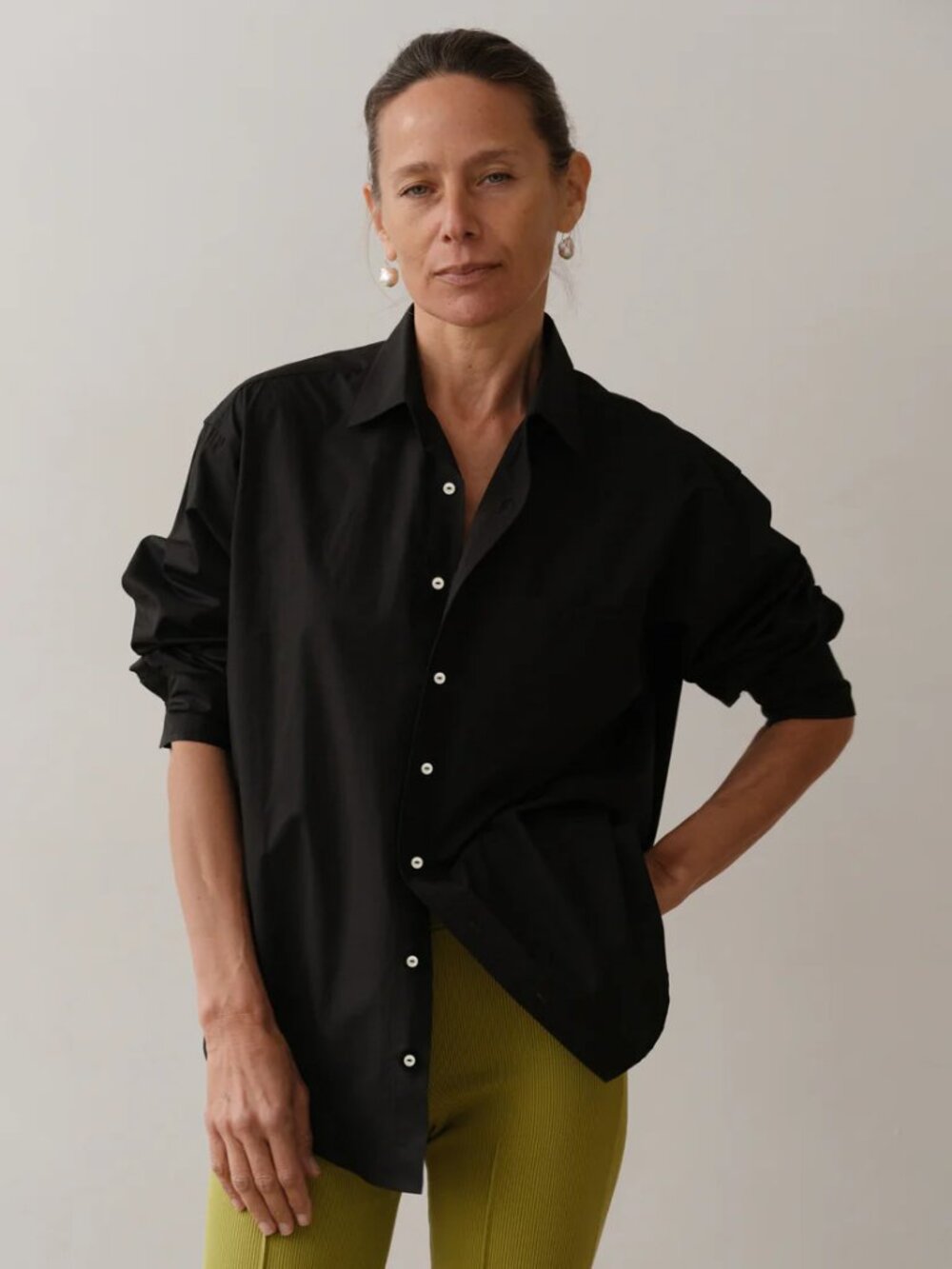 Donni The Pop Shirt black button down shirt in Jet Black